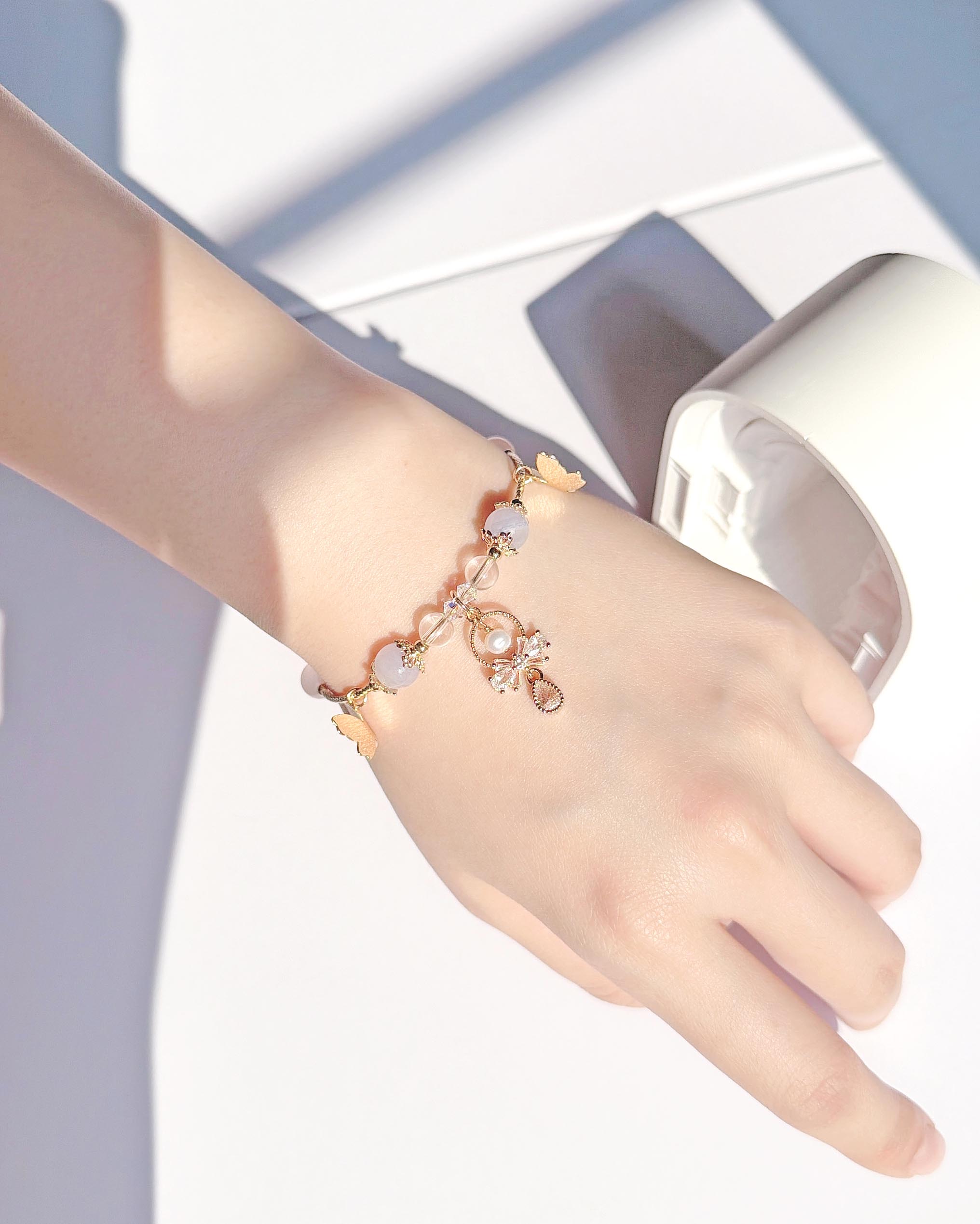 藍紋瑪瑙粉水晶薰衣草紫水晶白水晶 14K包金蝴蝶手環