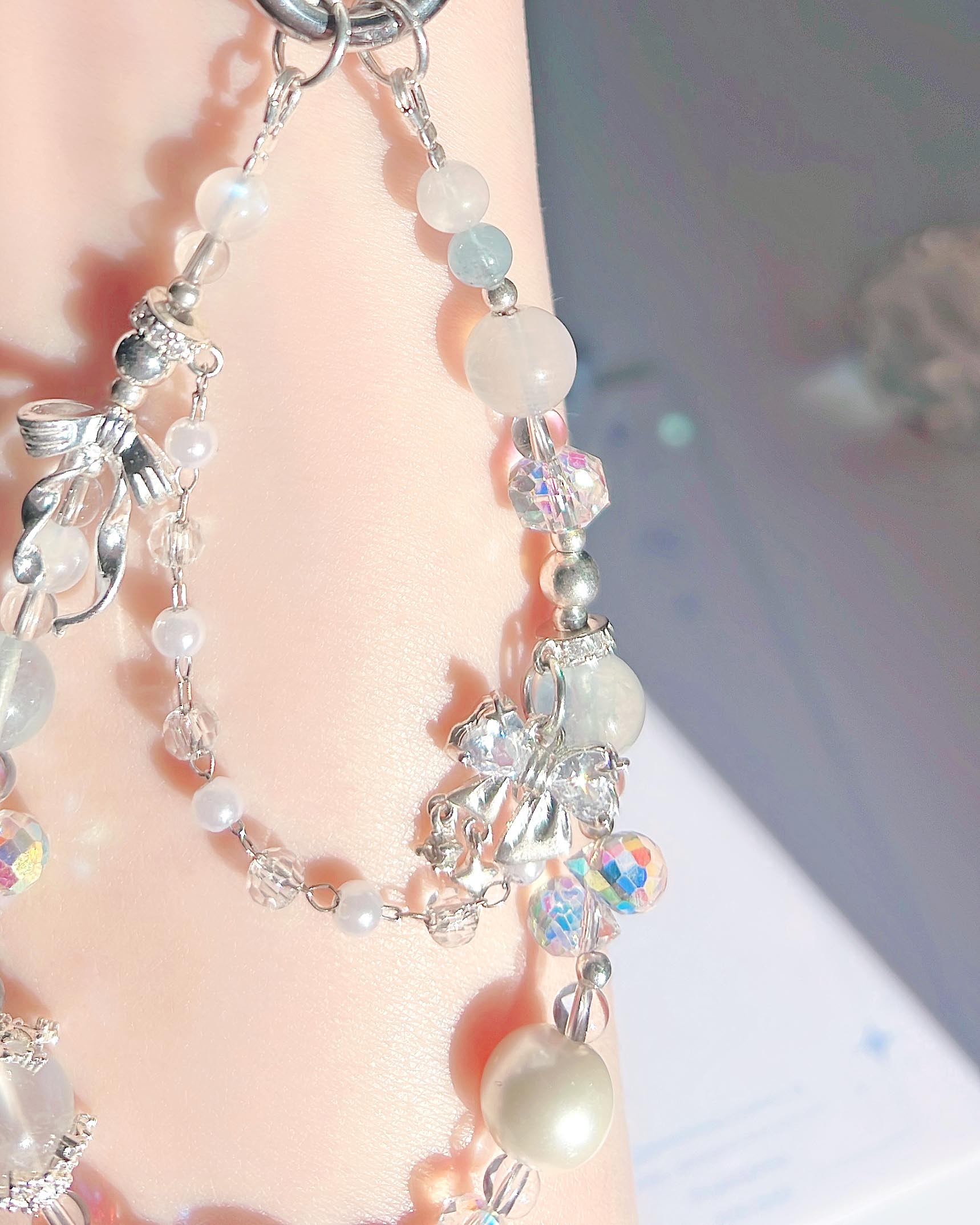 海藍寶月光石白水晶貝珠水晶手機掛繩